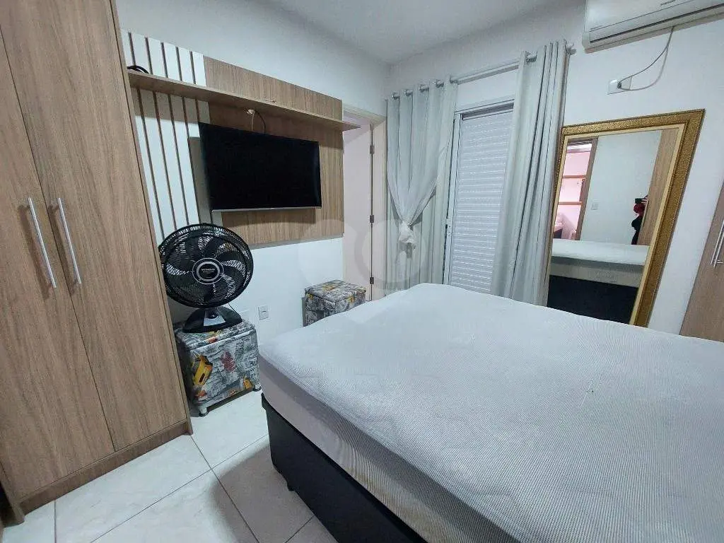 Apartamento para Venda em Praia Grande, Vila Guilhermina, 2 dormitórios, 1 suíte, 2 banheiros, 1 vaga