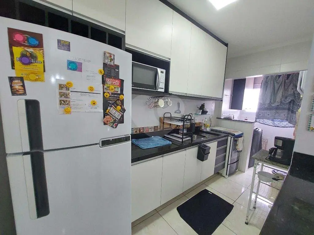 Apartamento para Venda em Praia Grande, Vila Guilhermina, 2 dormitórios, 1 suíte, 2 banheiros, 1 vaga
