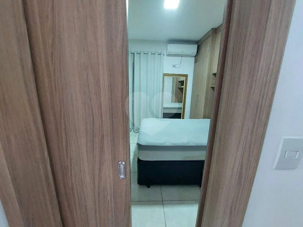 Apartamento para Venda em Praia Grande, Vila Guilhermina, 2 dormitórios, 1 suíte, 2 banheiros, 1 vaga