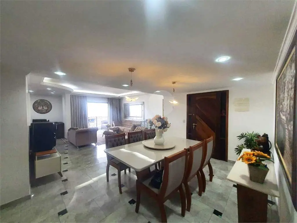 Apartamento para Venda em Praia Grande, Vila Tupi, 3 dormitórios, 3 suítes, 4 banheiros, 2 vagas