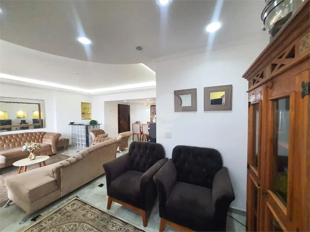 Apartamento para Venda em Praia Grande, Vila Tupi, 3 dormitórios, 3 suítes, 4 banheiros, 2 vagas