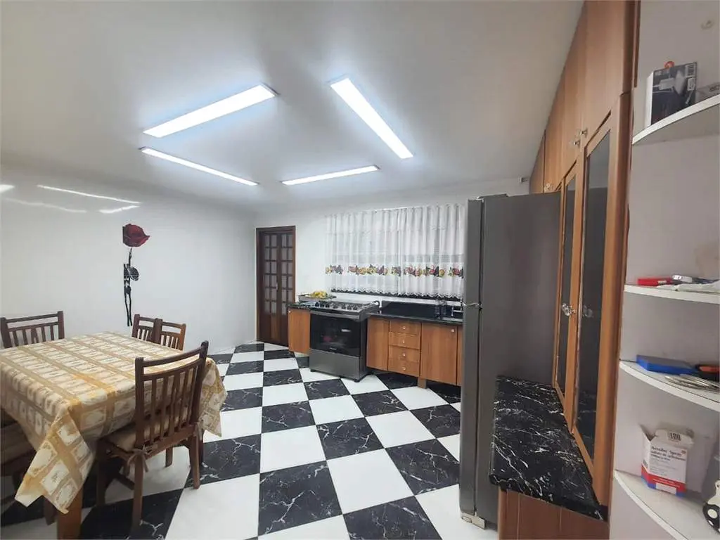 Apartamento para Venda em Praia Grande, Vila Tupi, 3 dormitórios, 3 suítes, 4 banheiros, 2 vagas