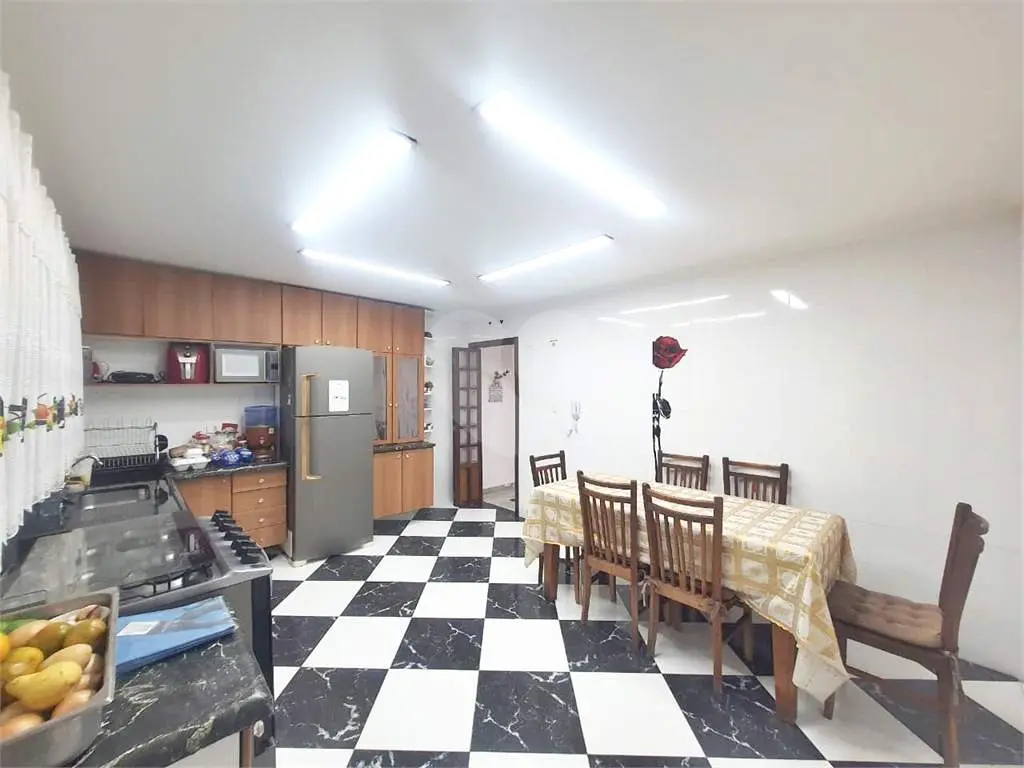 Apartamento para Venda em Praia Grande, Vila Tupi, 3 dormitórios, 3 suítes, 4 banheiros, 2 vagas