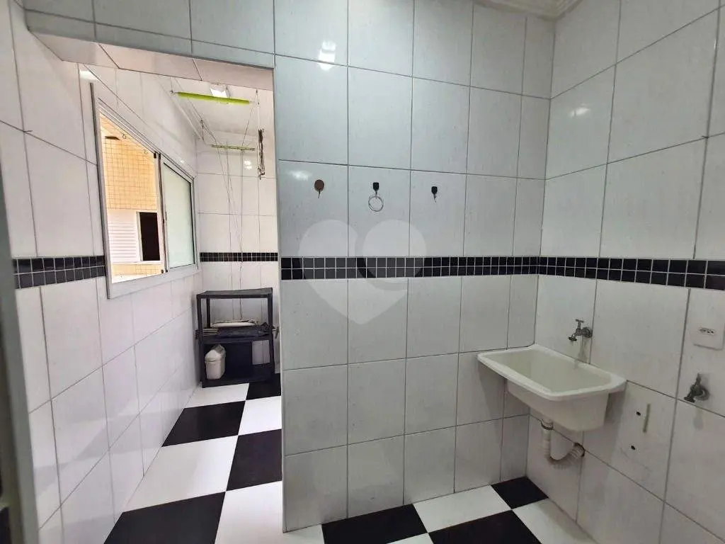 Apartamento para Venda em Praia Grande, Vila Guilhermina, 2 dormitórios, 1 suíte, 2 banheiros, 1 vaga