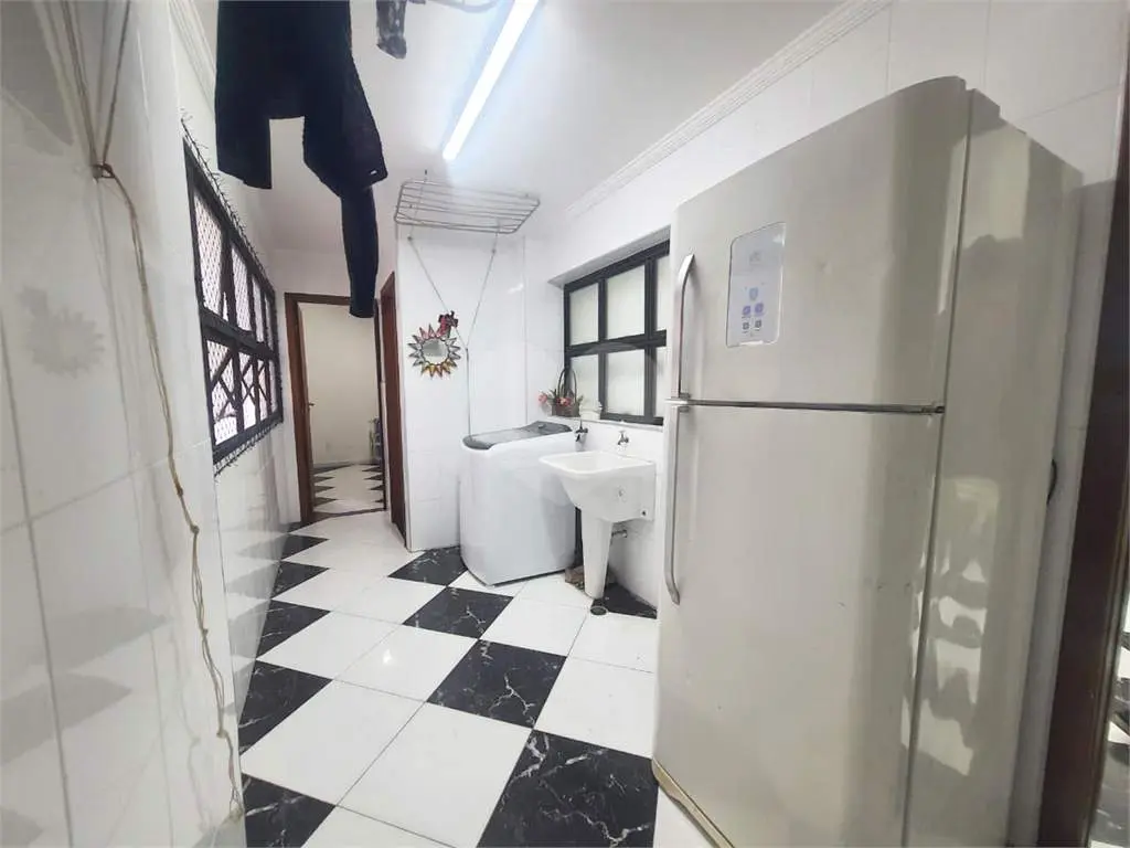 Apartamento para Venda em Praia Grande, Vila Tupi, 3 dormitórios, 3 suítes, 4 banheiros, 2 vagas
