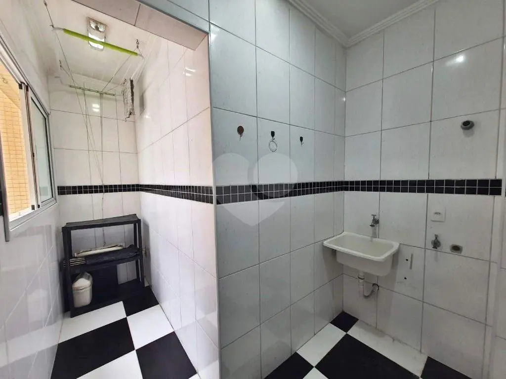 Apartamento para Venda em Praia Grande, Vila Guilhermina, 2 dormitórios, 1 suíte, 2 banheiros, 1 vaga