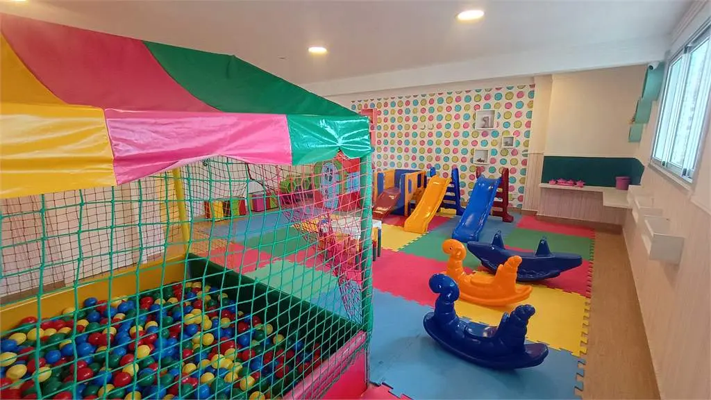 Apartamento para Venda em Praia Grande, Vila Guilhermina, 1 dormitório, 1 suíte, 2 banheiros, 1 vaga