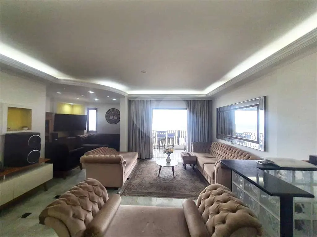 Apartamento para Venda em Praia Grande, Vila Tupi, 3 dormitórios, 3 suítes, 4 banheiros, 2 vagas