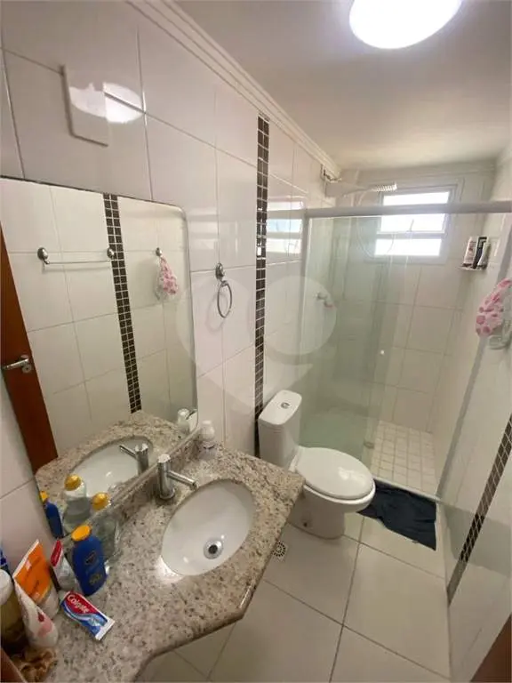 Apartamento para Venda em Praia Grande, Vila Guilhermina, 2 dormitórios, 1 suíte, 2 banheiros, 2 vagas