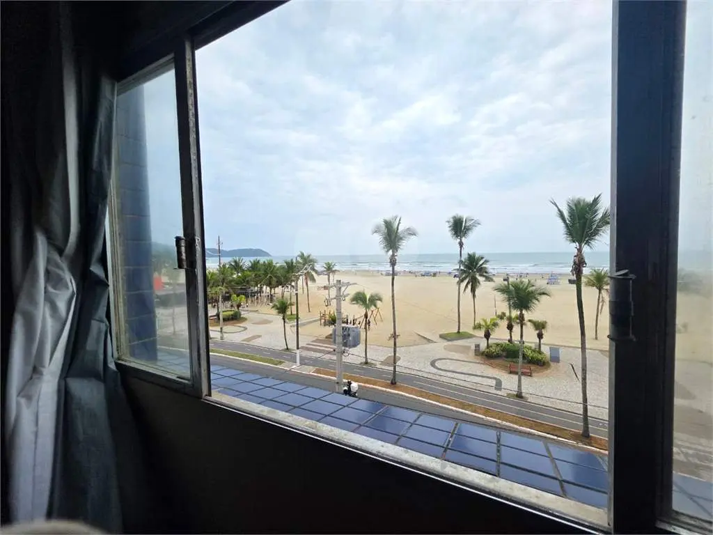 Apartamento para Venda em Praia Grande, Guilhermina, 2 dormitórios, 1 banheiro, 1 vaga