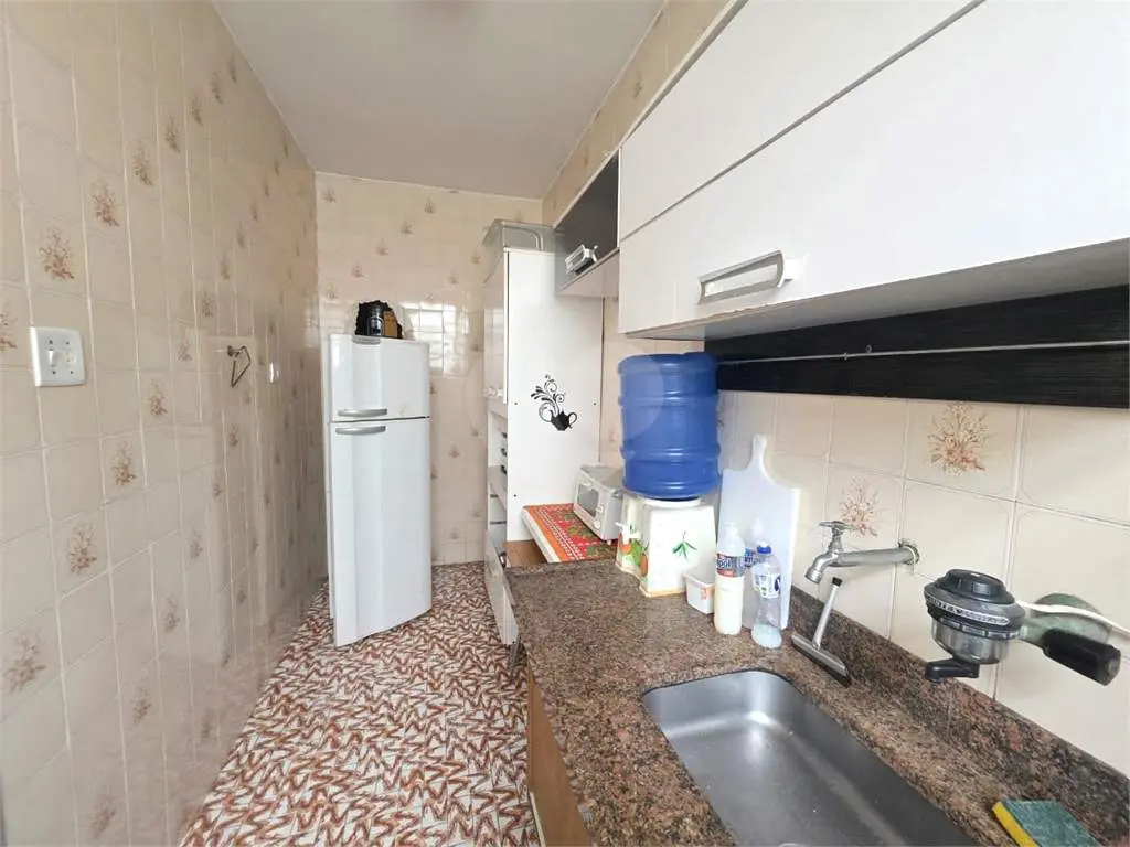 Apartamento para Venda em Praia Grande, Guilhermina, 2 dormitórios, 1 banheiro, 1 vaga