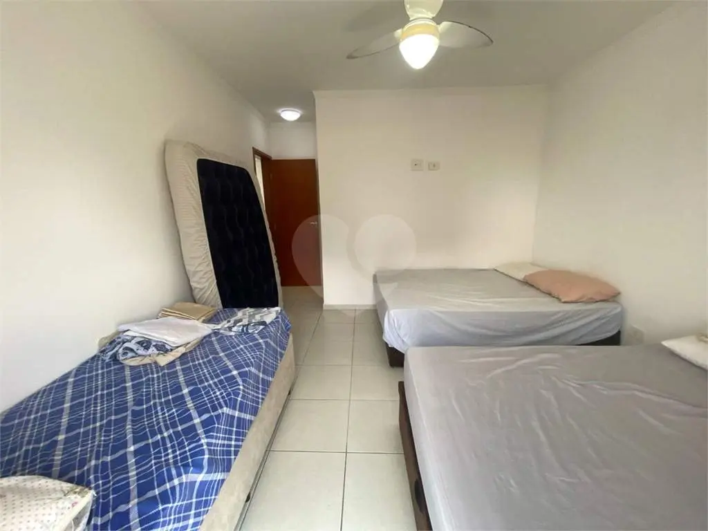 Apartamento para Venda em Praia Grande, Vila Guilhermina, 2 dormitórios, 1 suíte, 2 banheiros, 2 vagas