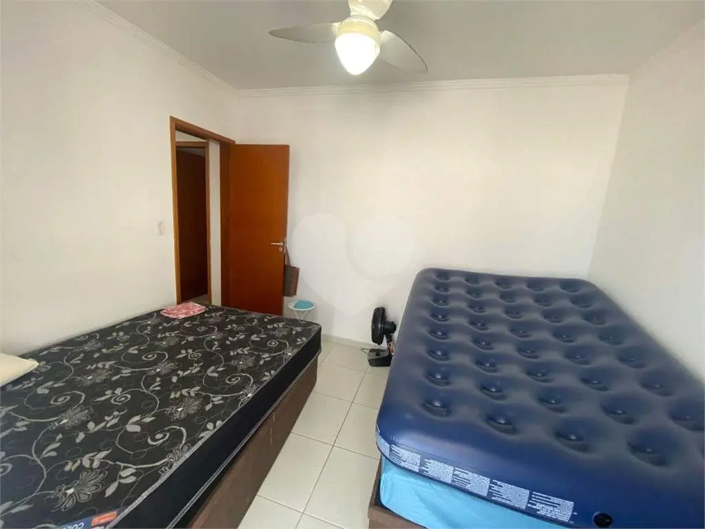 Apartamento para Venda em Praia Grande, Vila Guilhermina, 2 dormitórios, 1 suíte, 2 banheiros, 2 vagas