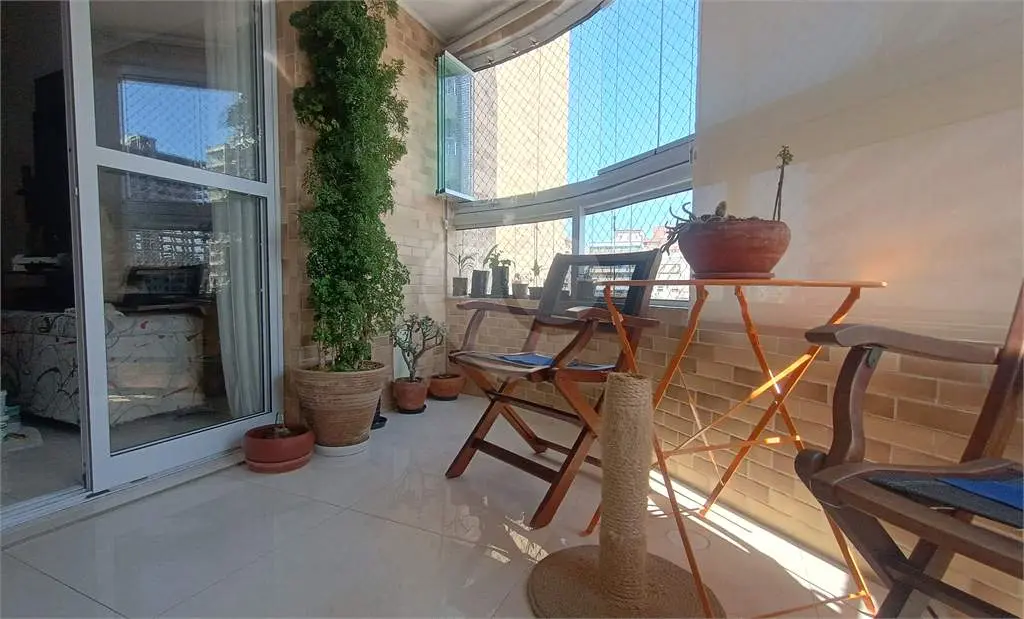 Apartamento para Venda em Praia Grande, Vila Guilhermina, 1 dormitório, 1 suíte, 2 banheiros, 1 vaga