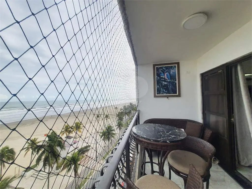 Apartamento para Venda em Praia Grande, Vila Tupi, 3 dormitórios, 3 suítes, 4 banheiros, 2 vagas