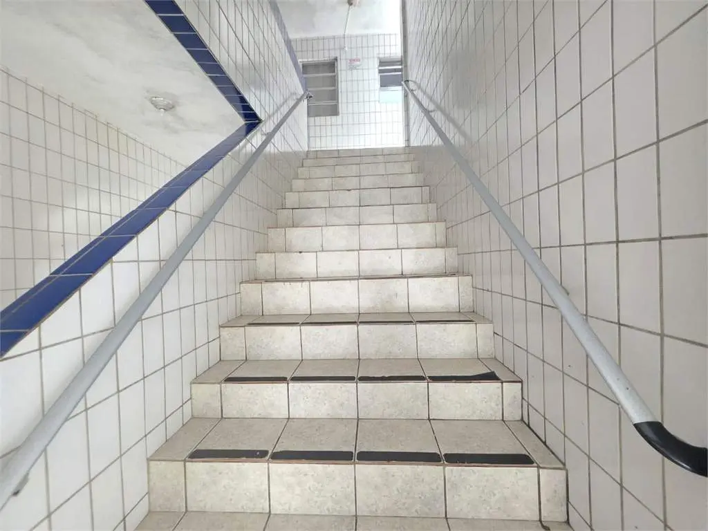 Apartamento para Venda em Praia Grande, Guilhermina, 2 dormitórios, 1 banheiro, 1 vaga