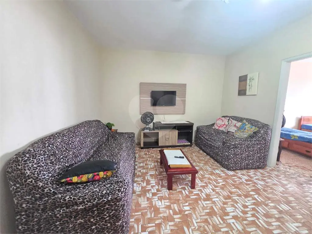 Apartamento para Venda em Praia Grande, Guilhermina, 2 dormitórios, 1 banheiro, 1 vaga