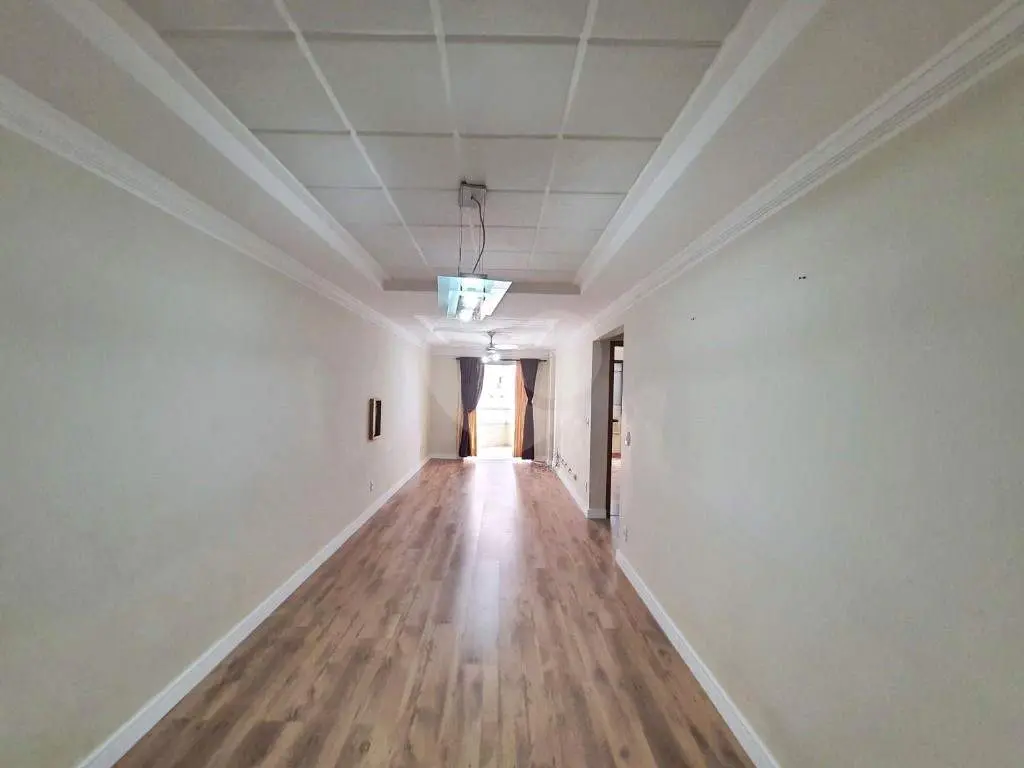 Apartamento para Venda em Praia Grande, Vila Guilhermina, 2 dormitórios, 1 suíte, 2 banheiros, 1 vaga