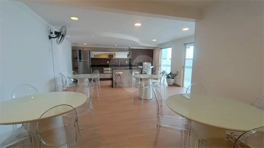 Apartamento para Venda em Praia Grande, Vila Guilhermina, 1 dormitório, 1 suíte, 2 banheiros, 1 vaga