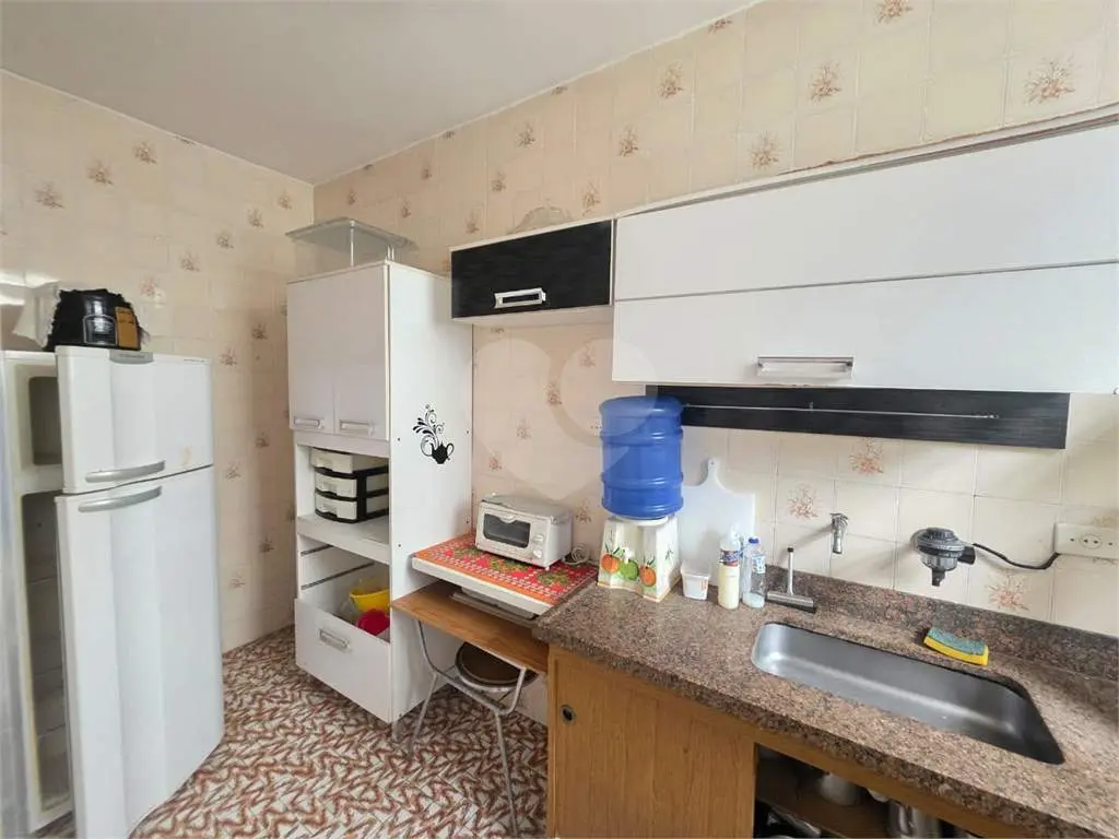 Apartamento para Venda em Praia Grande, Guilhermina, 2 dormitórios, 1 banheiro, 1 vaga