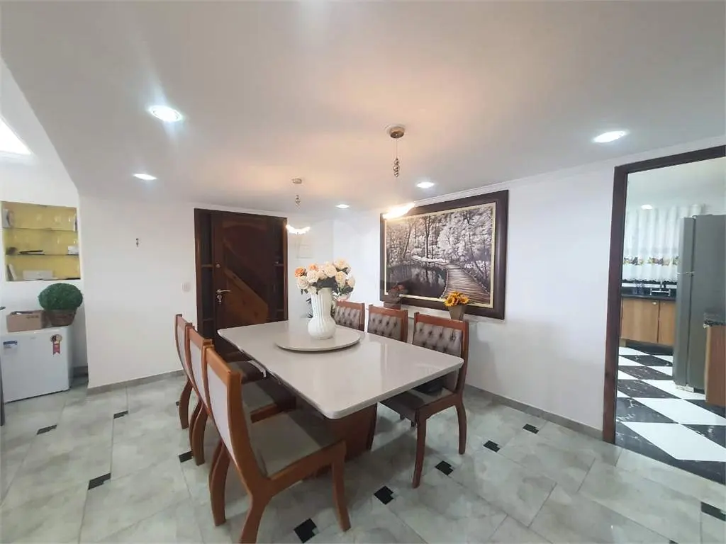 Apartamento para Venda em Praia Grande, Vila Tupi, 3 dormitórios, 3 suítes, 4 banheiros, 2 vagas