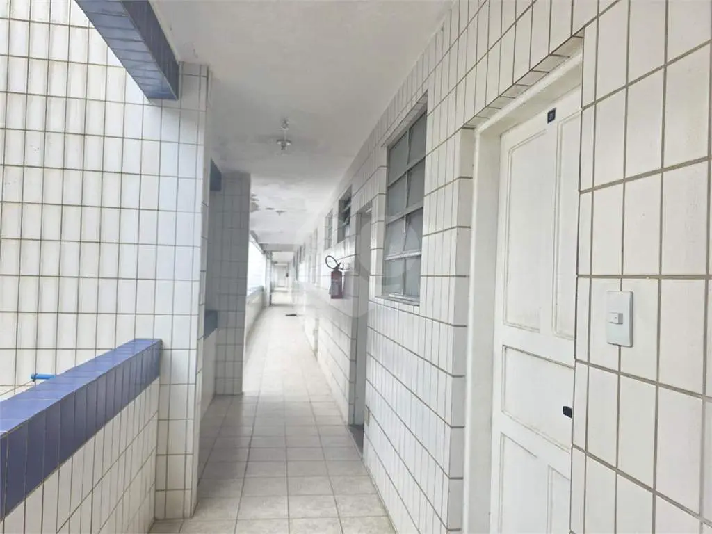 Apartamento para Venda em Praia Grande, Guilhermina, 2 dormitórios, 1 banheiro, 1 vaga