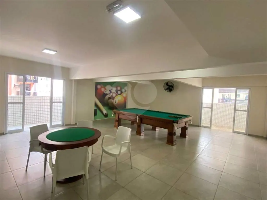 Apartamento para Venda em Praia Grande, Vila Guilhermina, 2 dormitórios, 1 suíte, 2 banheiros, 2 vagas