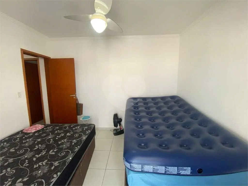 Apartamento para Venda em Praia Grande, Vila Guilhermina, 2 dormitórios, 1 suíte, 2 banheiros, 2 vagas