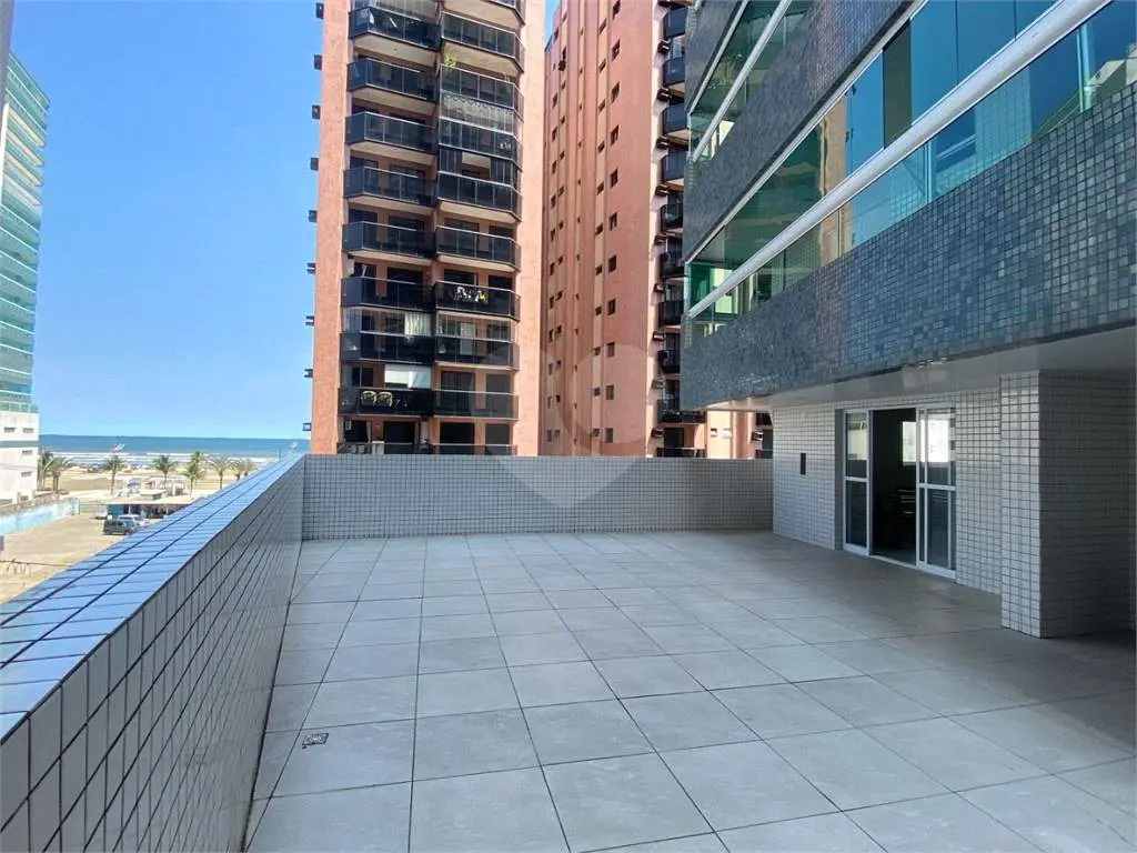 Apartamento para Venda em Praia Grande, Vila Guilhermina, 2 dormitórios, 1 suíte, 2 banheiros, 2 vagas