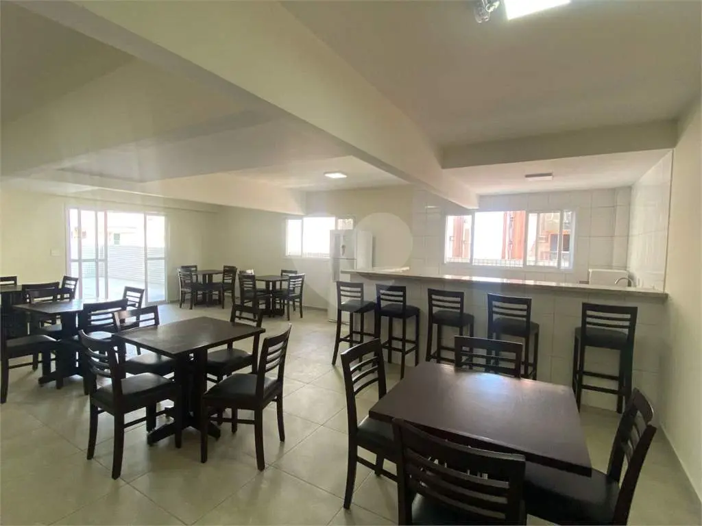 Apartamento para Venda em Praia Grande, Vila Guilhermina, 2 dormitórios, 1 suíte, 2 banheiros, 2 vagas