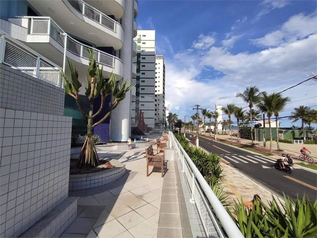Apartamento para Venda em Praia Grande, Tupi, 3 dormitórios, 2 suítes, 2 banheiros, 2 vagas