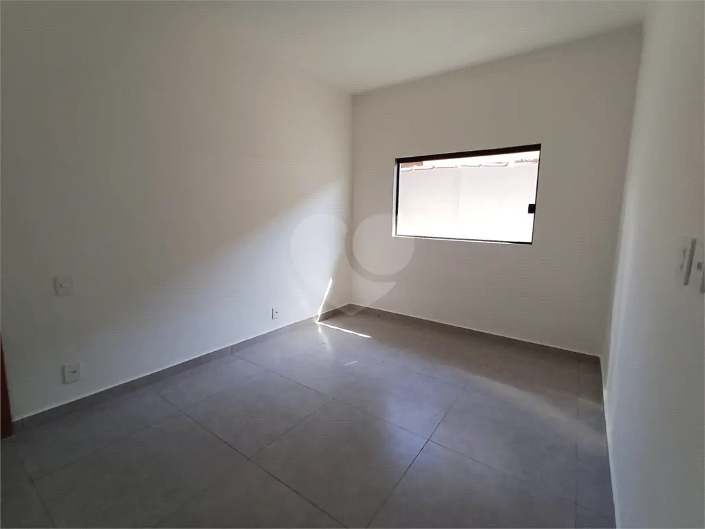 Casa para Venda em Praia Grande, Tupi, 2 dormitórios, 2 suítes, 1 banheiro, 2 vagas