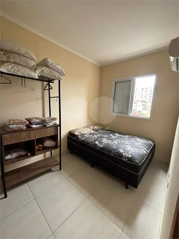 Apartamento para Venda em Praia Grande, Maracanã, 1 dormitório, 1 banheiro, 1 vaga