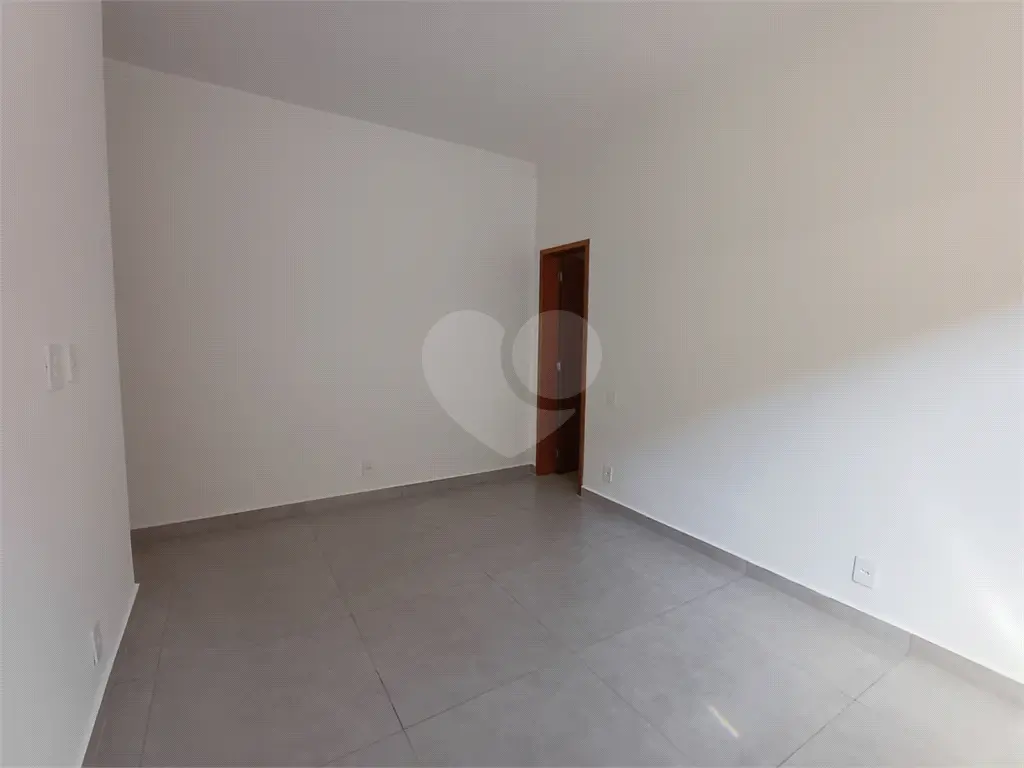 Casa para Venda em Praia Grande, Tupi, 2 dormitórios, 2 suítes, 1 banheiro, 2 vagas