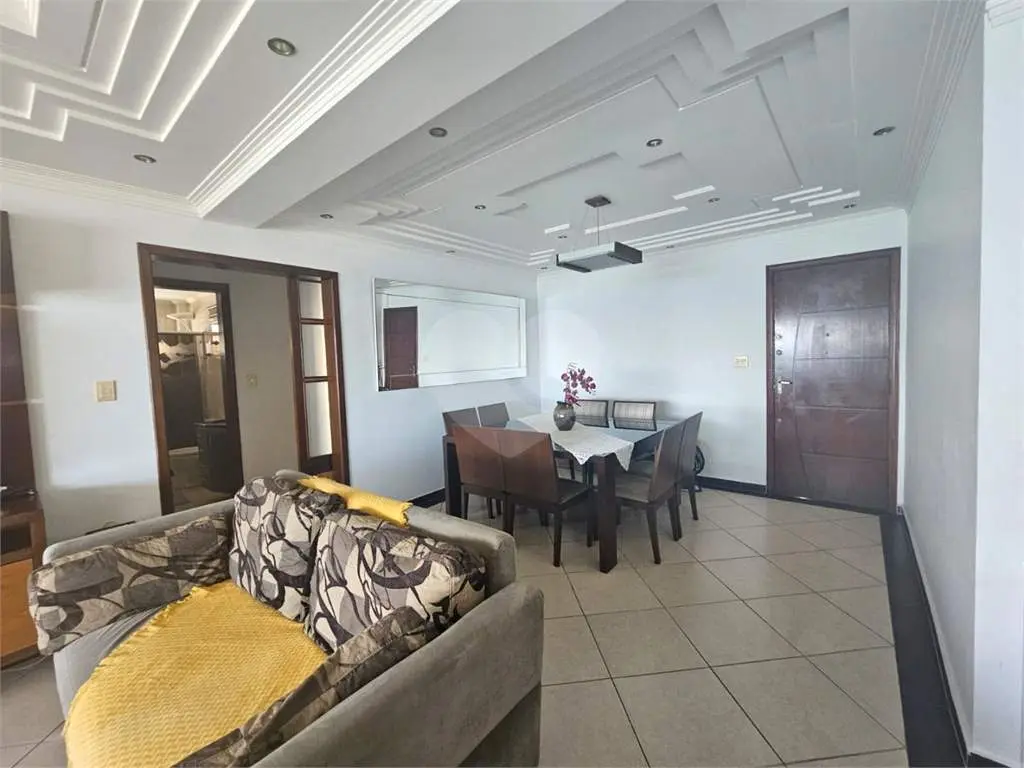 Apartamento para Venda em Praia Grande, Guilhermina, 4 dormitórios, 2 suítes, 2 banheiros, 2 vagas
