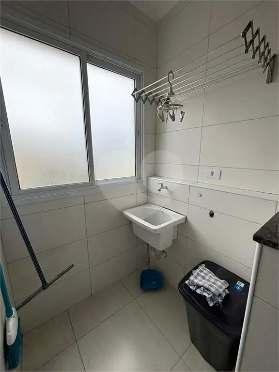 Apartamento para Venda em Praia Grande, Maracanã, 1 dormitório, 1 banheiro, 1 vaga