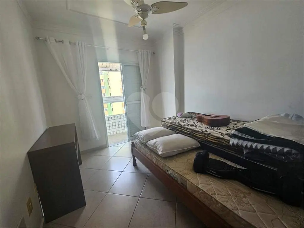 Apartamento para Venda em Praia Grande, Guilhermina, 4 dormitórios, 2 suítes, 2 banheiros, 2 vagas