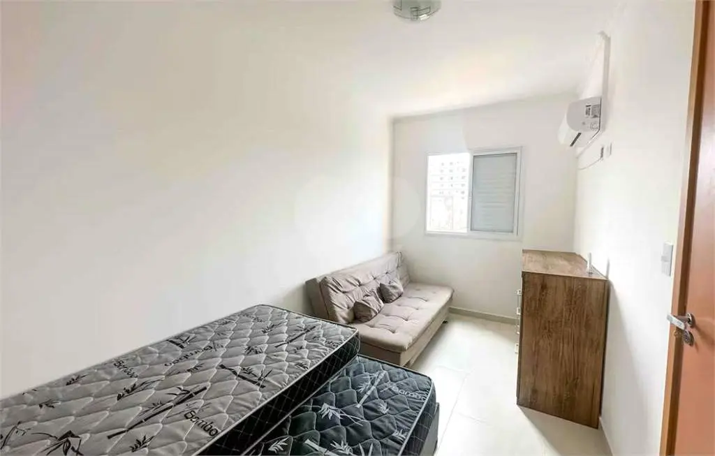 Apartamento para Venda em Praia Grande, Maracanã, 1 dormitório, 1 banheiro, 1 vaga