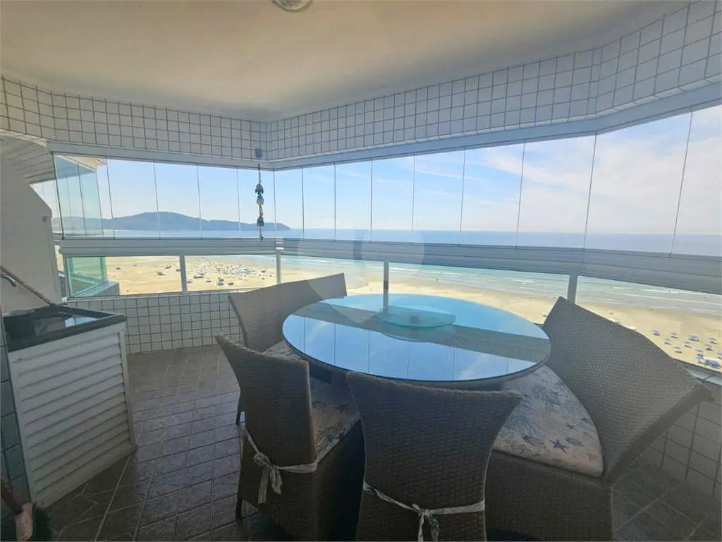 Apartamento para Venda em Praia Grande, Guilhermina, 4 dormitórios, 2 suítes, 2 banheiros, 2 vagas
