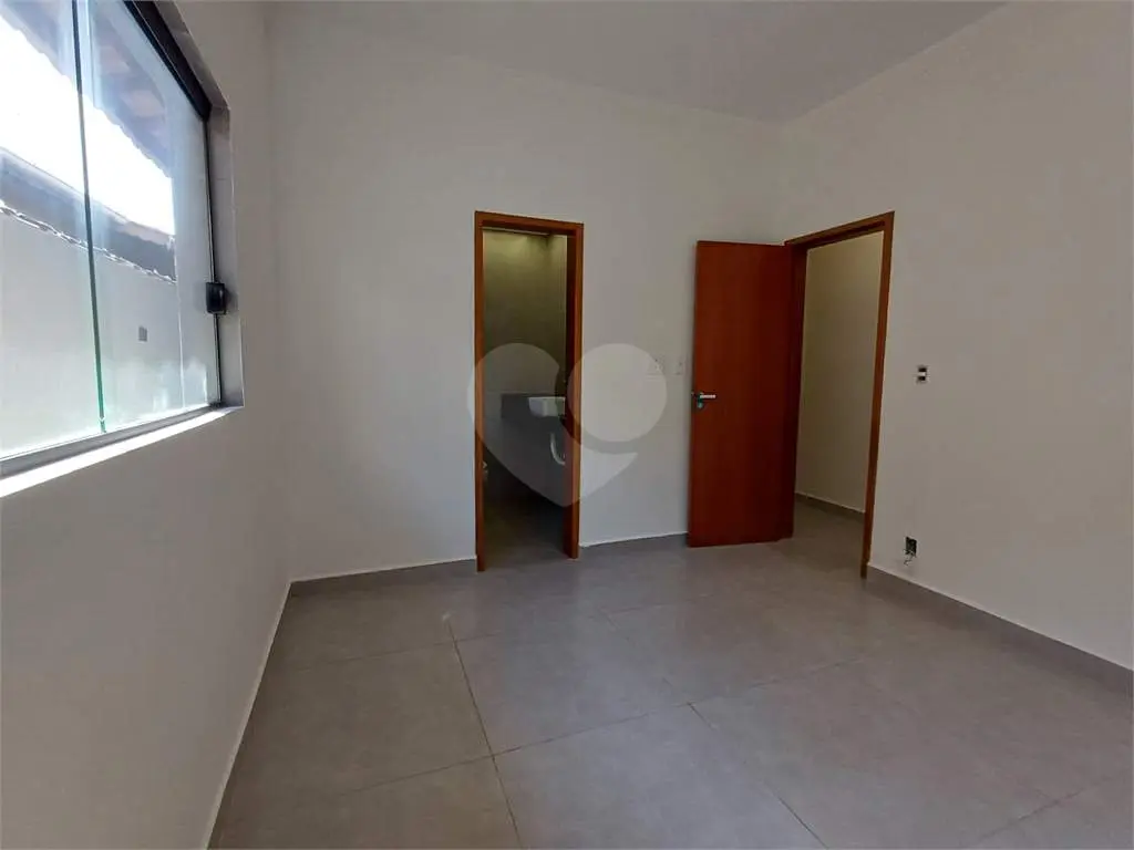 Casa para Venda em Praia Grande, Tupi, 2 dormitórios, 2 suítes, 1 banheiro, 2 vagas