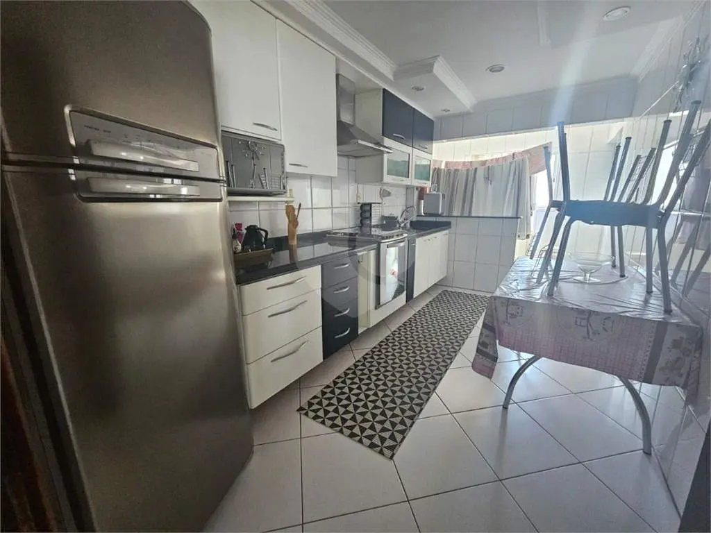 Apartamento para Venda em Praia Grande, Guilhermina, 4 dormitórios, 2 suítes, 2 banheiros, 2 vagas