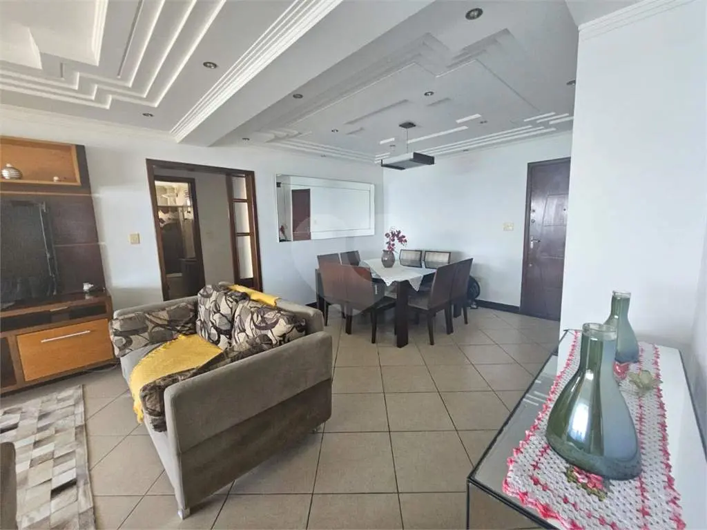 Apartamento para Venda em Praia Grande, Guilhermina, 4 dormitórios, 2 suítes, 2 banheiros, 2 vagas