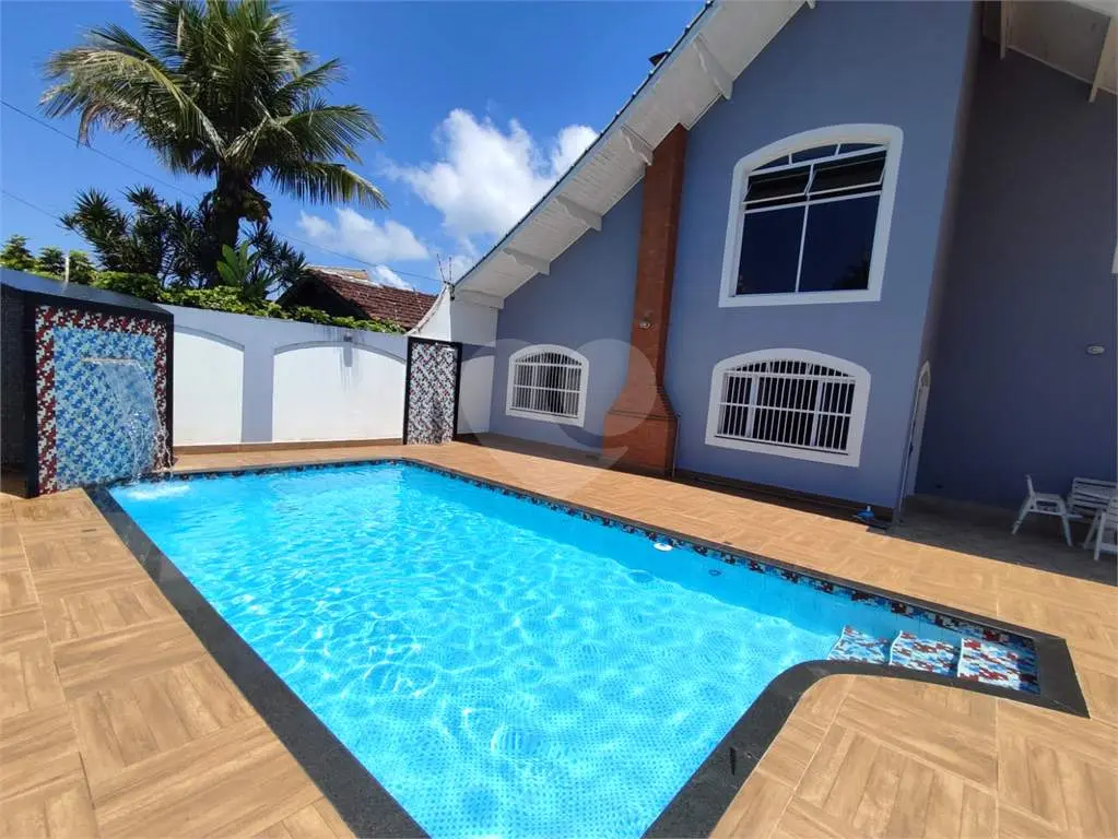 Casa para Venda em Praia Grande, Flórida, 6 dormitórios, 3 banheiros, 8 vagas