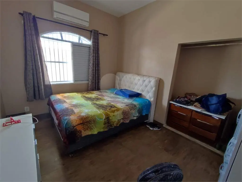 Casa para Venda em Praia Grande, Flórida, 6 dormitórios, 3 banheiros, 8 vagas