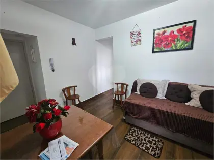 Studio para Venda em Praia Grande, Vila Guilhermina, 1 dormitório, 1 banheiro, 1 vaga