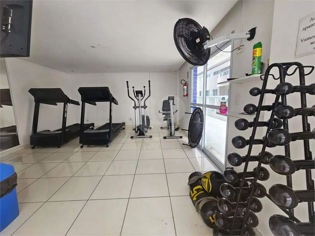 Apartamento para Locação em Praia Grande, Tupi, 2 dormitórios, 1 suíte, 1 banheiro, 2 vagas