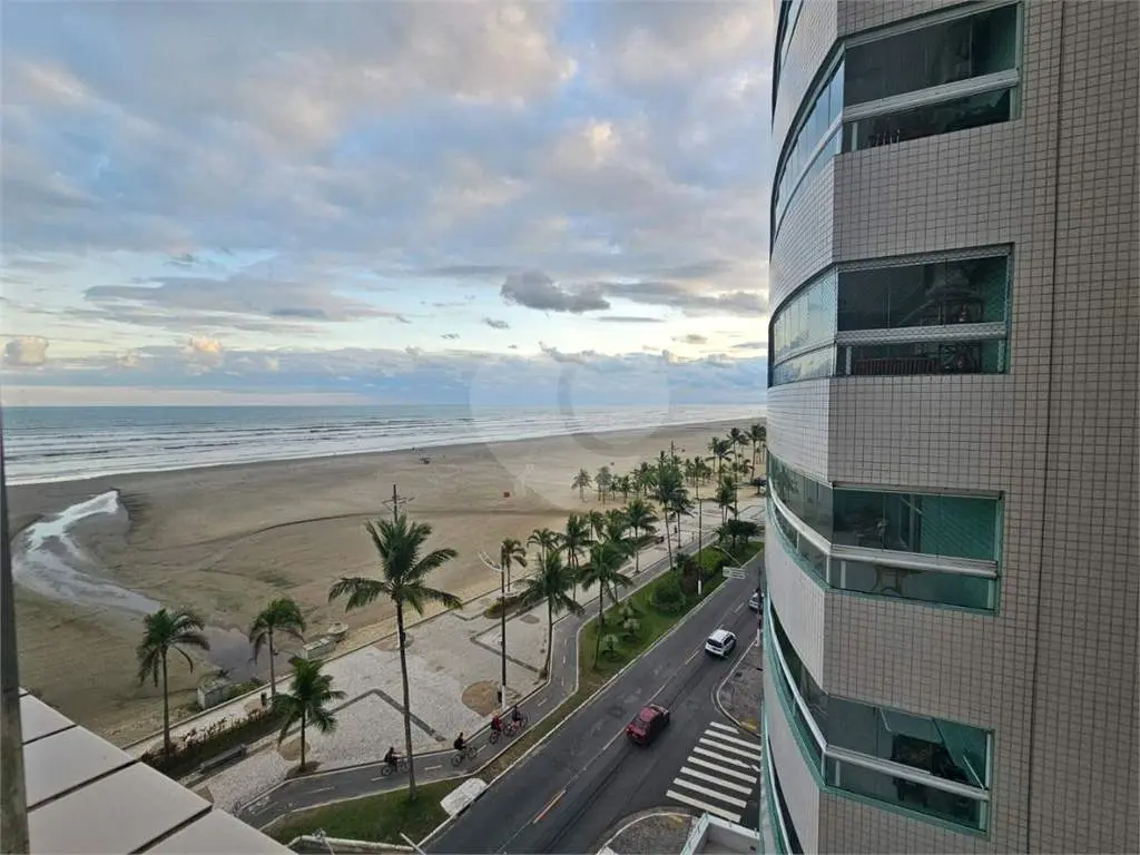 Studio para Venda em Praia Grande, Vila Guilhermina, 1 dormitório, 1 banheiro, 1 vaga