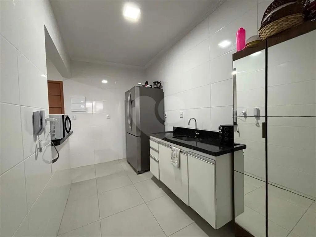 Apartamento para Venda em Praia Grande, Forte, 2 dormitórios, 1 suíte, 2 banheiros, 1 vaga