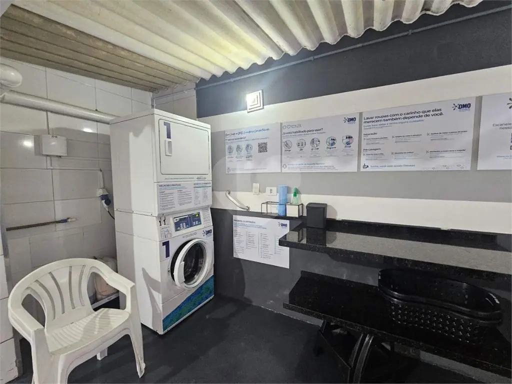 Studio para Venda em Praia Grande, Vila Guilhermina, 1 dormitório, 1 banheiro, 1 vaga