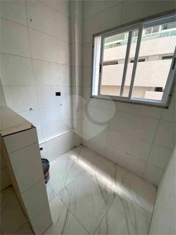Apartamento para Venda em Praia Grande, Guilhermina, 1 dormitório, 1 suíte, 1 banheiro, 1 vaga